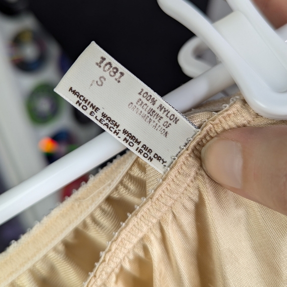 90s GIVENCHYπ°ππΉβ―πβπΆππβ―πππ 2 Piece Slip Set - Picture 7 of 7